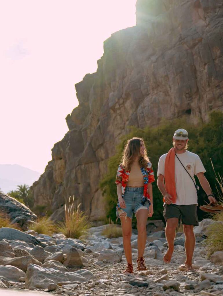 Couple qui se balade à Oman