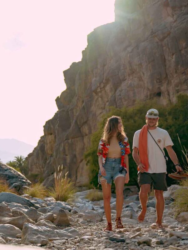 Couple qui se balade à Oman